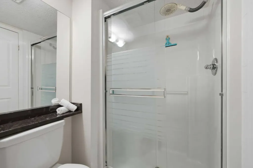 6000 Somervale Court SW Calgary AB T2Y 4J4