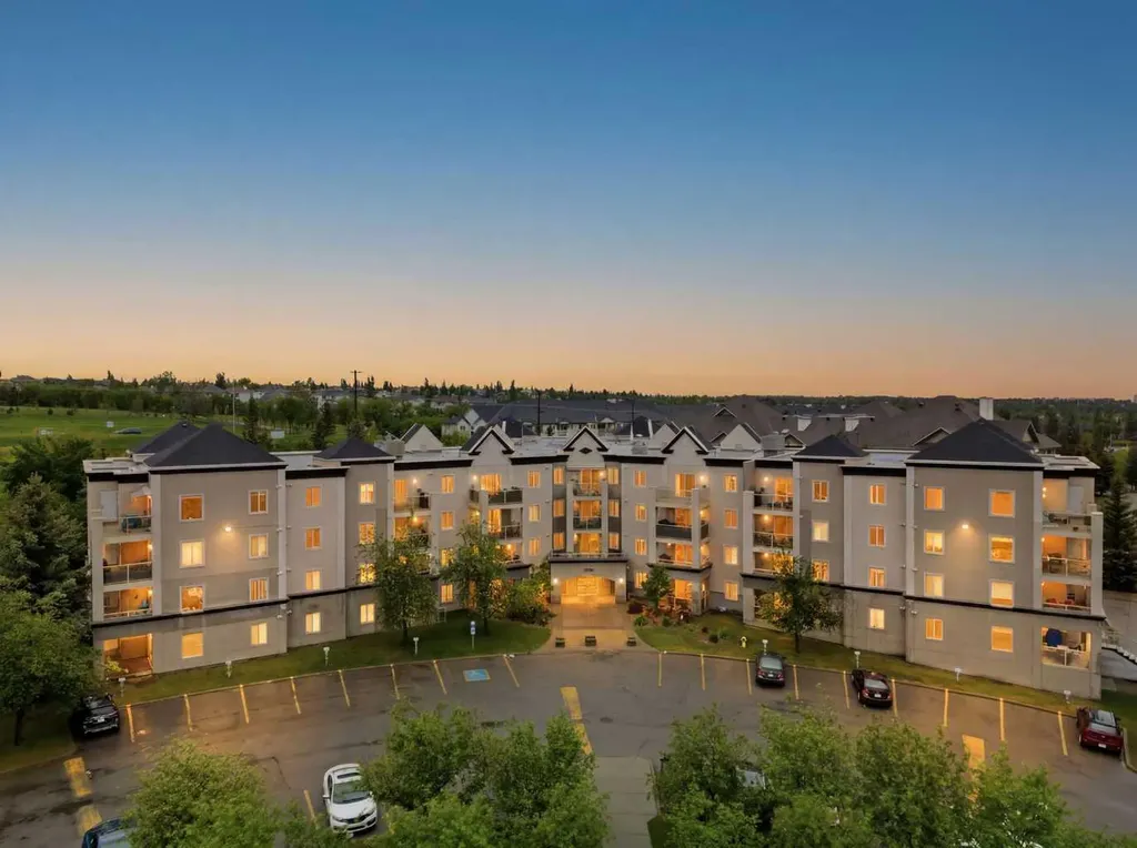6000 Somervale Court SW Calgary AB T2Y 4J4