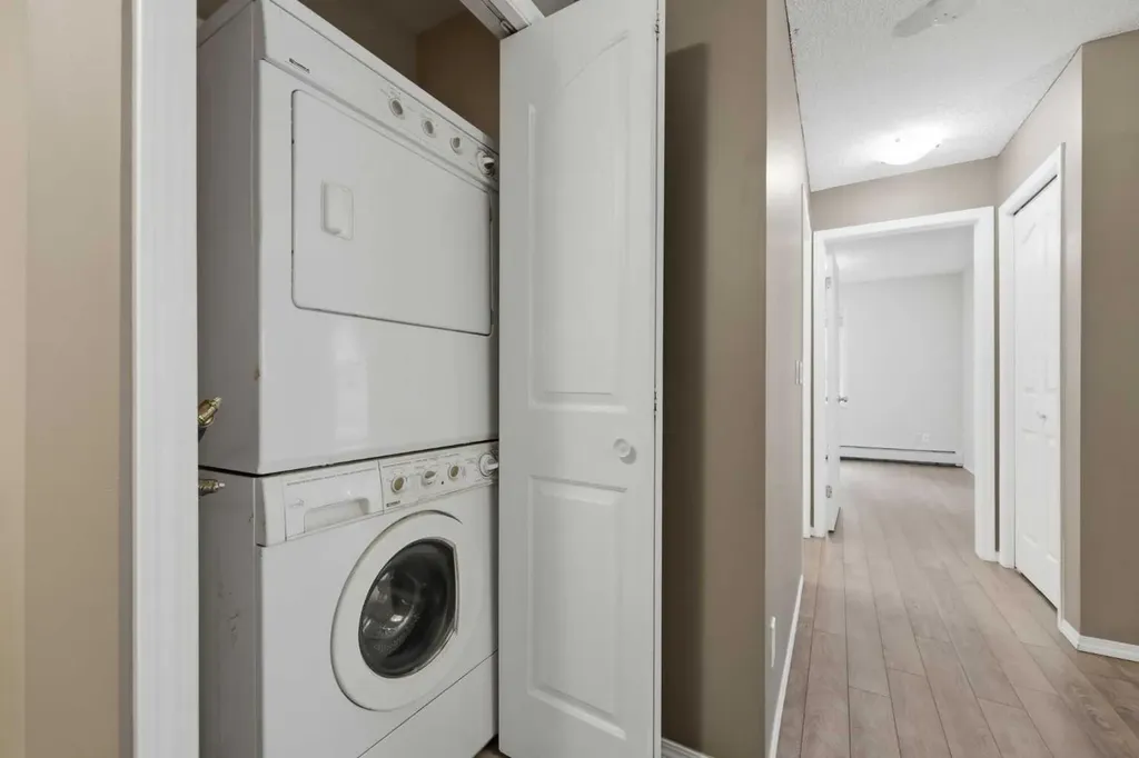 6000 Somervale Court SW Calgary AB T2Y 4J4
