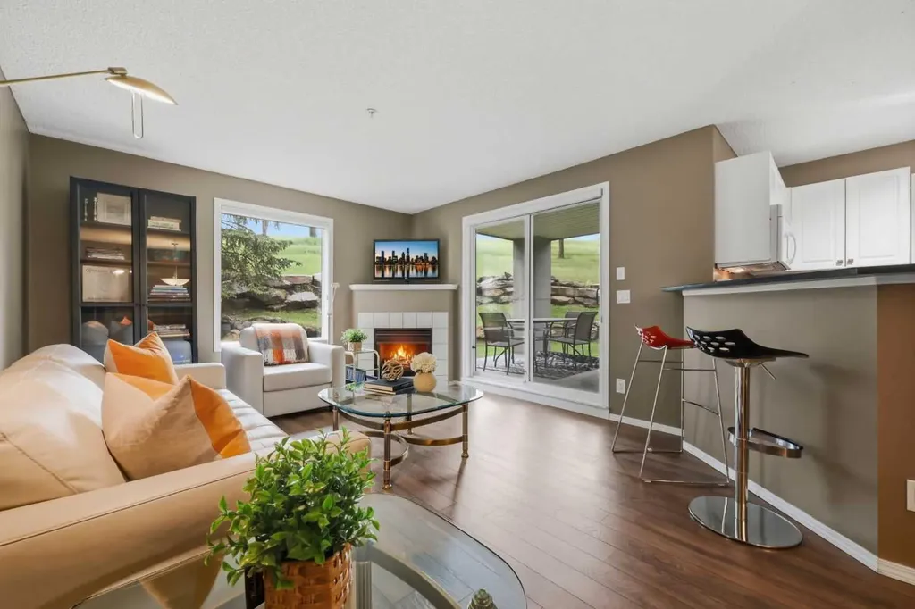 6000 Somervale Court SW Calgary AB T2Y 4J4
