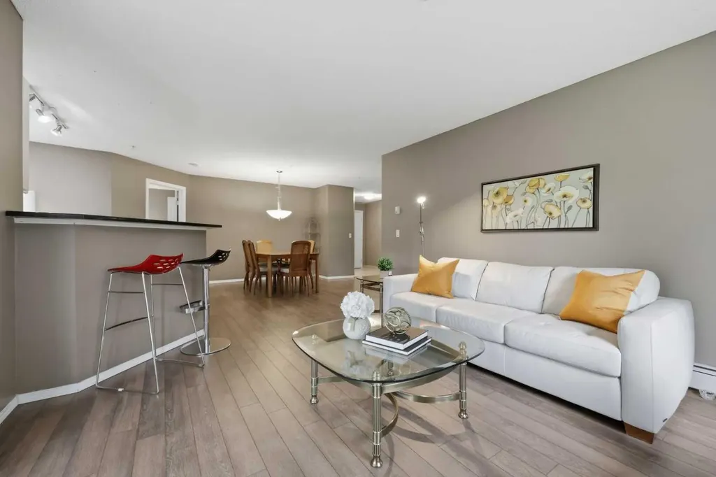 6000 Somervale Court SW Calgary AB T2Y 4J4