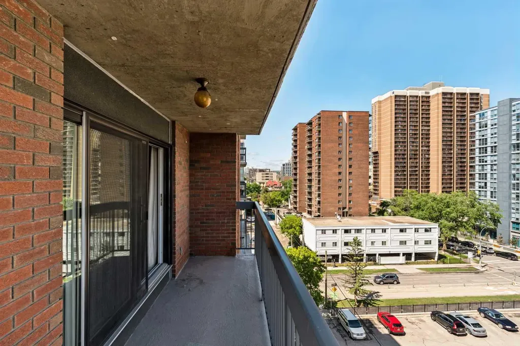 540 14 Avenue SW Calgary AB T2R 0M6