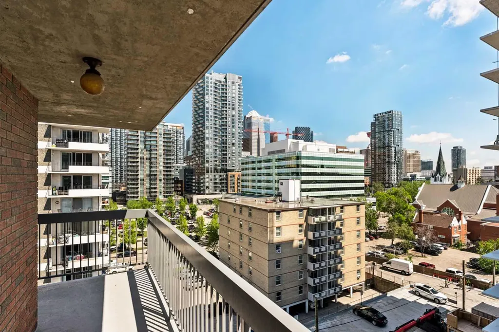 540 14 Avenue SW Calgary AB T2R 0M6