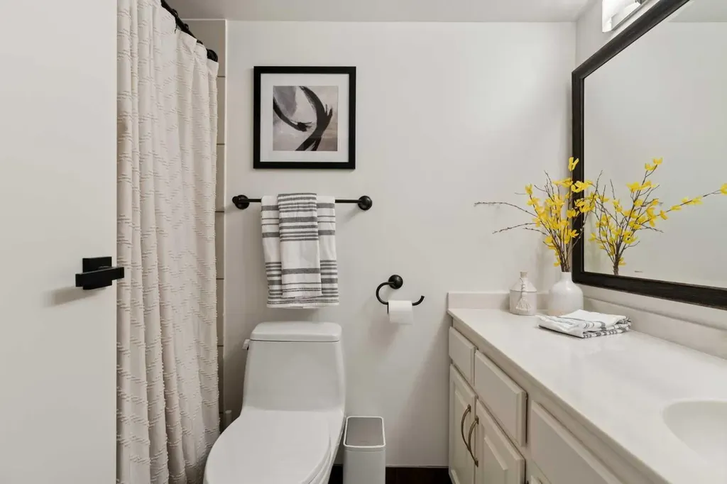 540 14 Avenue SW Calgary AB T2R 0M6