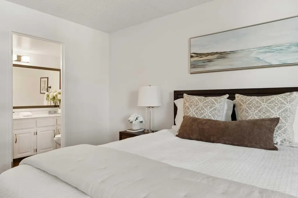 540 14 Avenue SW Calgary AB T2R 0M6