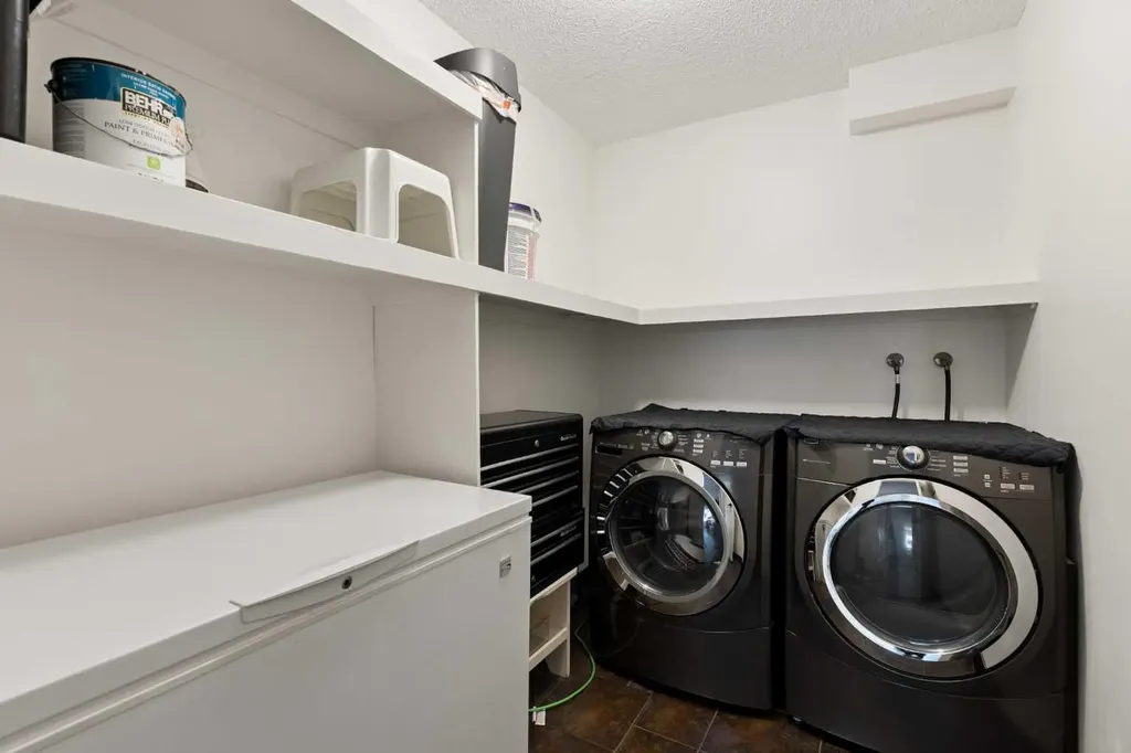 540 14 Avenue SW Calgary AB T2R 0M6