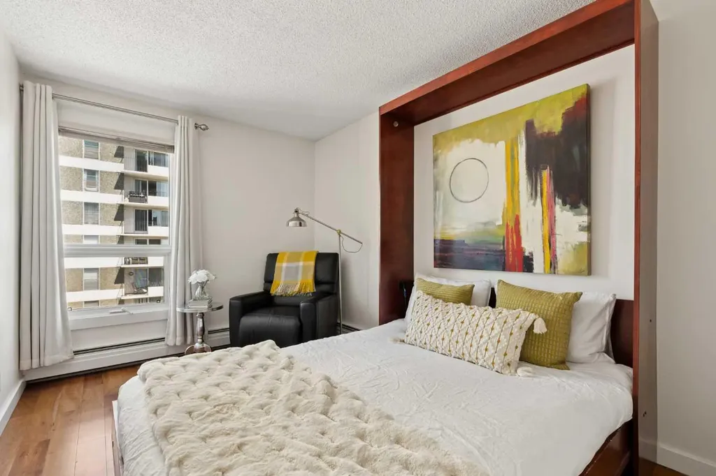 540 14 Avenue SW Calgary AB T2R 0M6