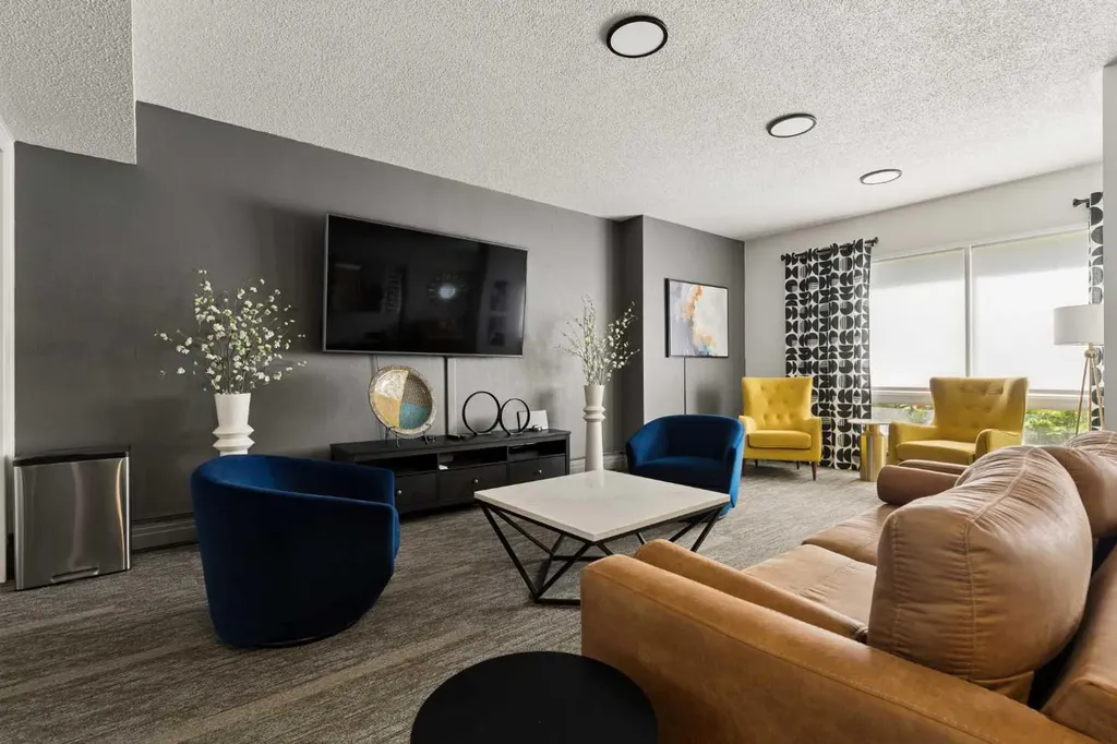 540 14 Avenue SW Calgary AB T2R 0M6