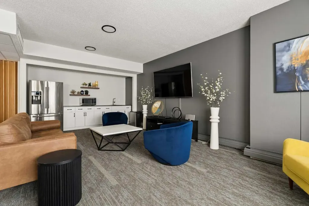 540 14 Avenue SW Calgary AB T2R 0M6