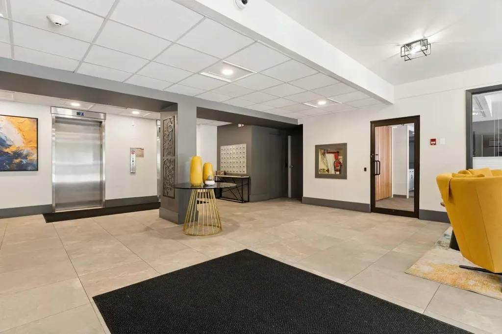 540 14 Avenue SW Calgary AB T2R 0M6