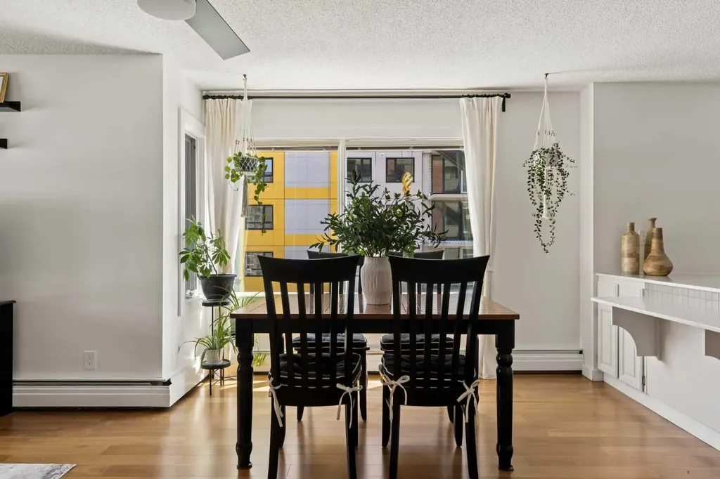 540 14 Avenue SW Calgary AB T2R 0M6