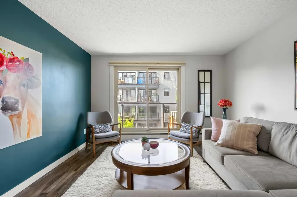 130 25 Avenue SW Calgary AB T2S 0K9
