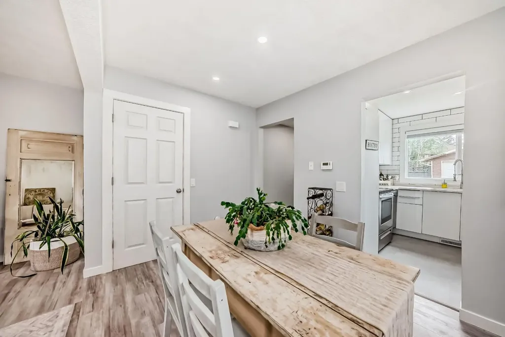 6440 4 Street NW Calgary AB T2K 1B8