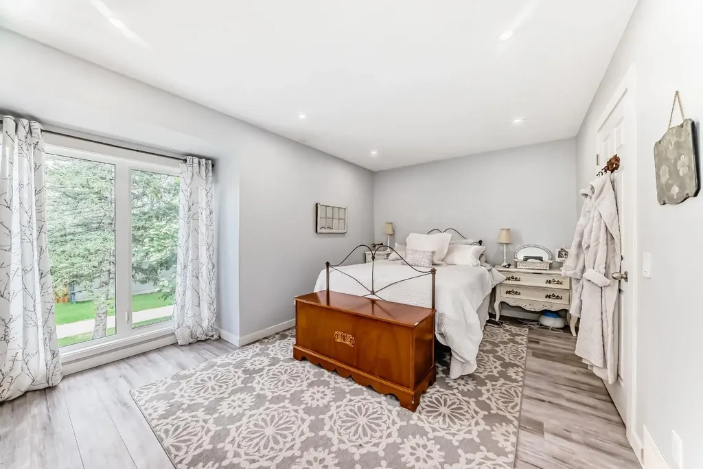 6440 4 Street NW Calgary AB T2K 1B8