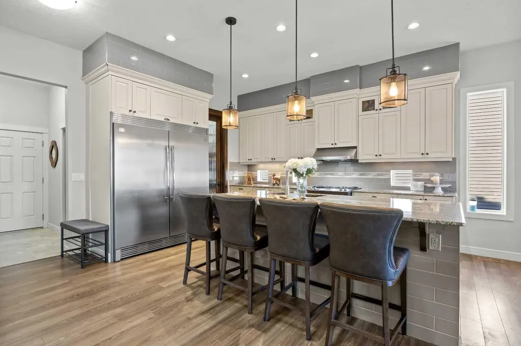 119 Nolanshire Point NW Calgary AB T3R 0P4