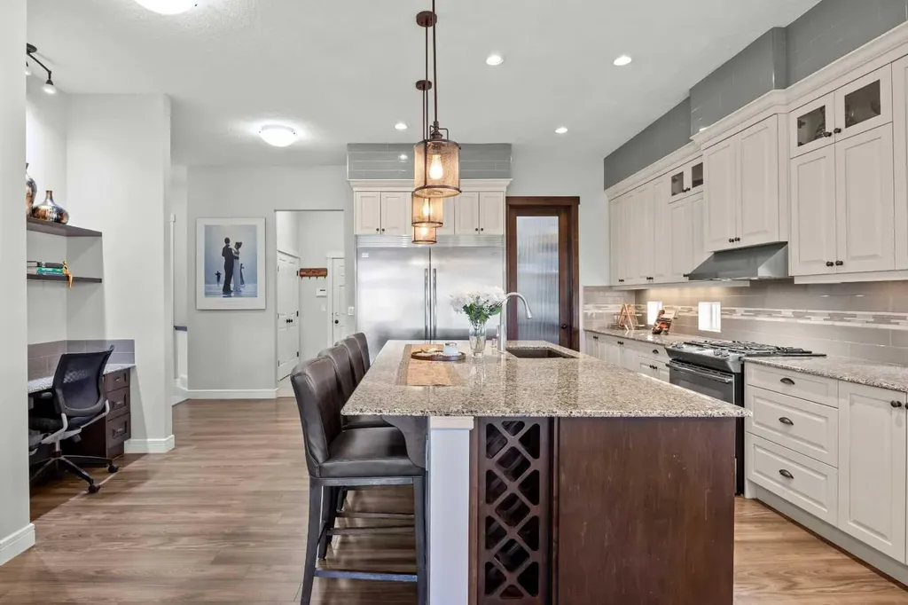 119 Nolanshire Point NW Calgary AB T3R 0P4