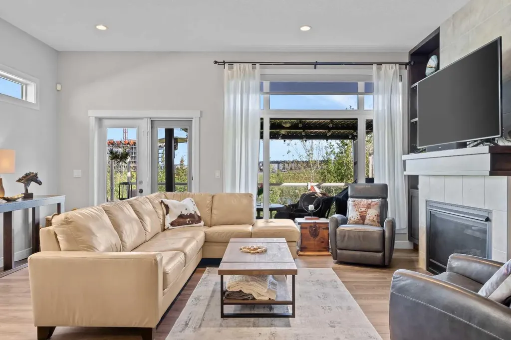119 Nolanshire Point NW Calgary AB T3R 0P4