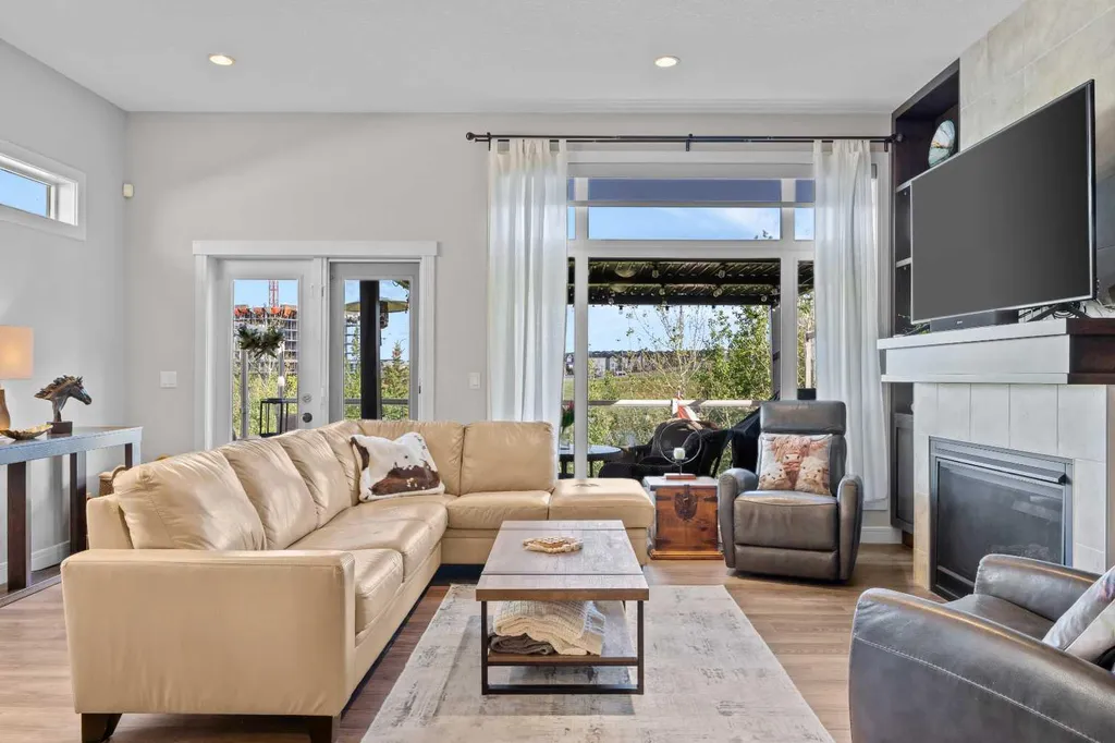 119 Nolanshire Point NW Calgary AB T3R 0P4
