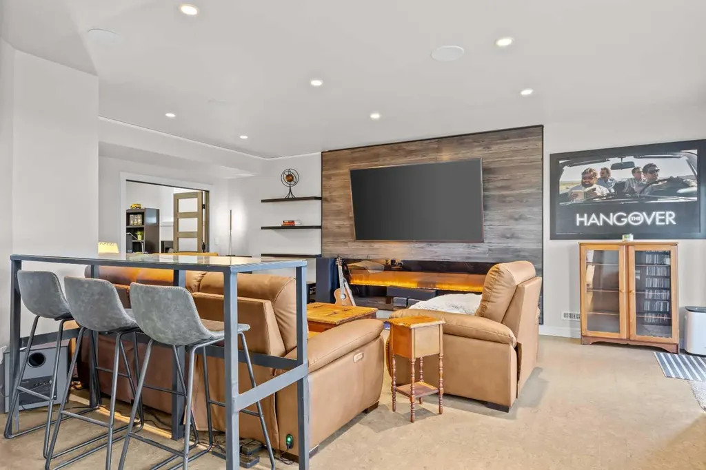 119 Nolanshire Point NW Calgary AB T3R 0P4