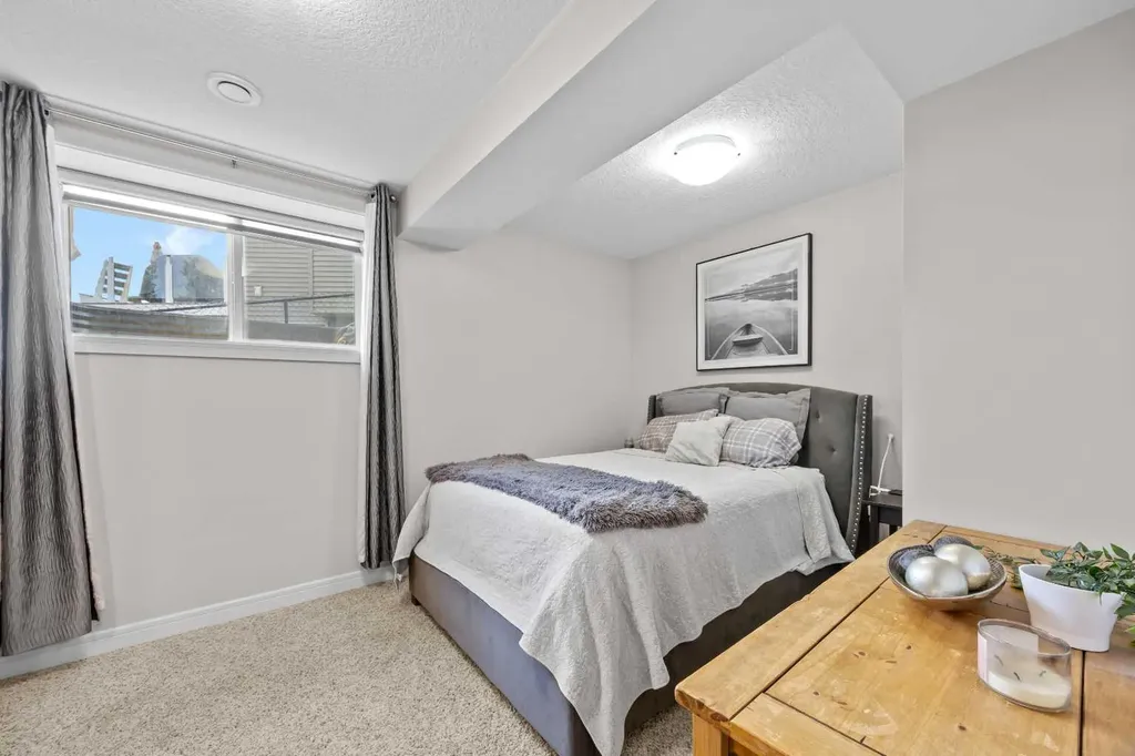 119 Nolanshire Point NW Calgary AB T3R 0P4