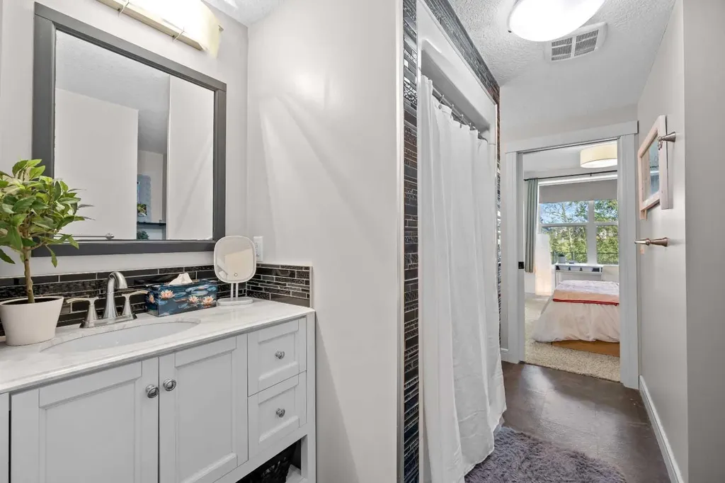 119 Nolanshire Point NW Calgary AB T3R 0P4