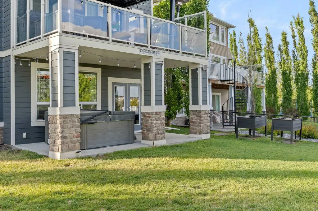 119 Nolanshire Point NW Calgary AB T3R 0P4