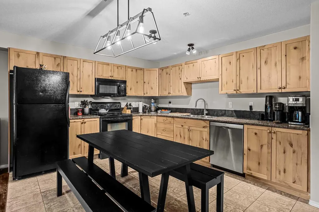 300 Palliser Canmore AB T1W0H5