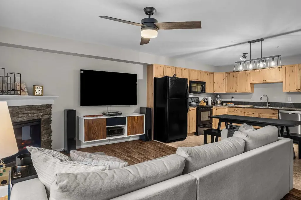 300 Palliser Canmore AB T1W0H5