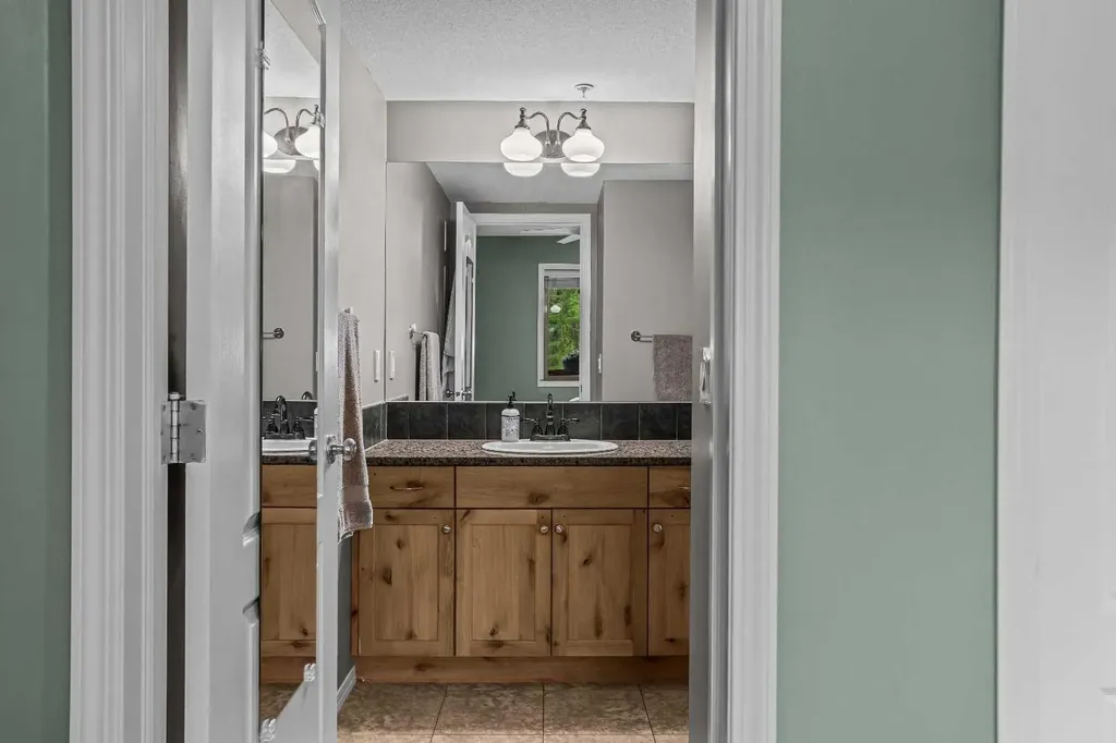 300 Palliser Canmore AB T1W0H5