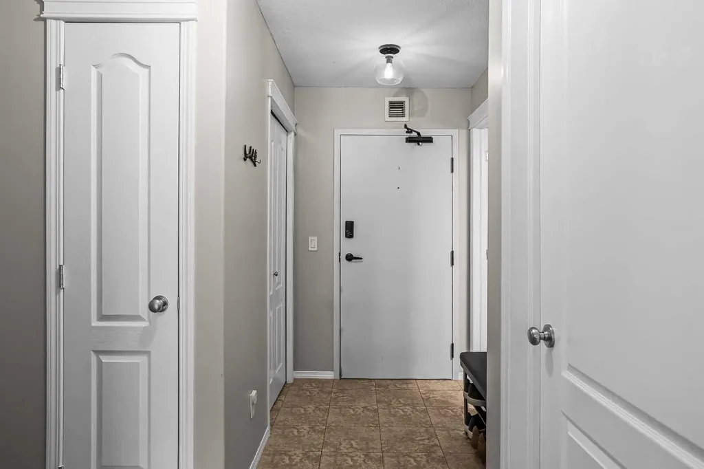 300 Palliser Canmore AB T1W0H5