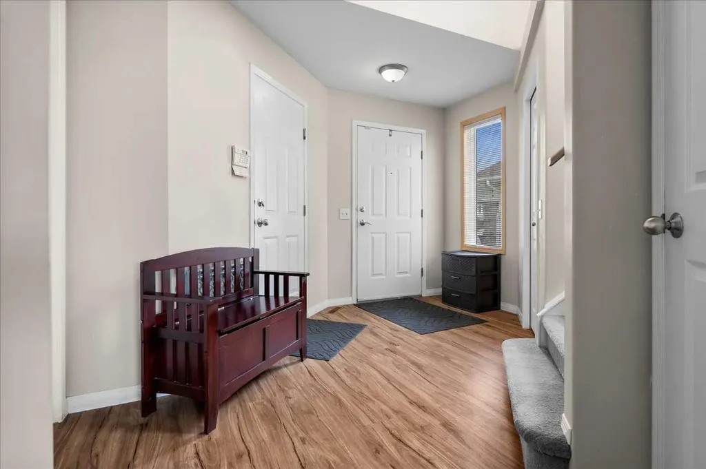 16006 Everstone Road SW Calgary AB T2Y4E6