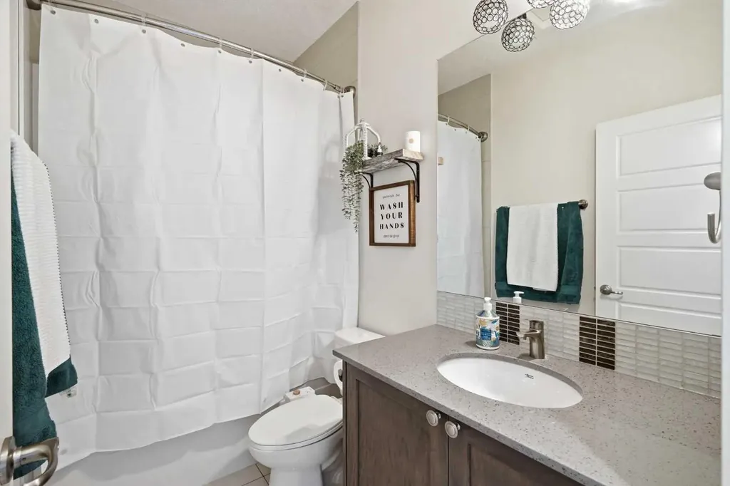 1021 Shantz Place Crossfield AB T0M 0S0