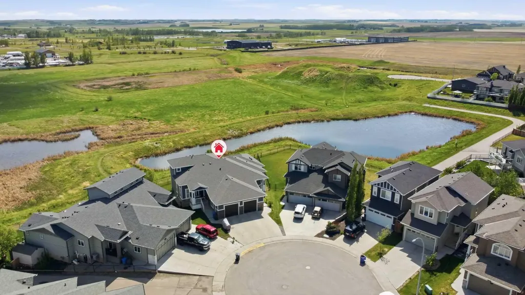 1021 Shantz Place Crossfield AB T0M 0S0