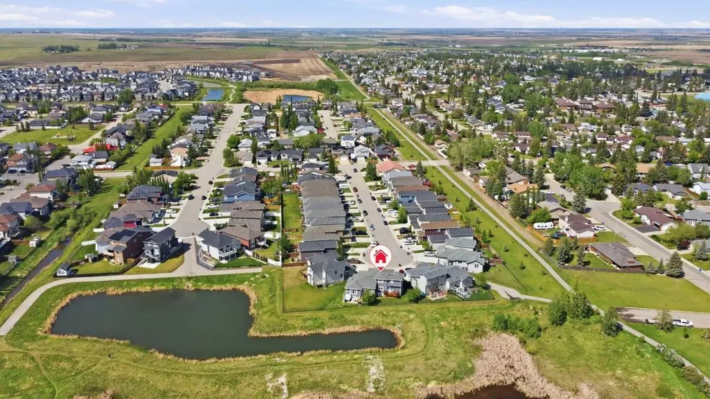 1021 Shantz Place Crossfield AB T0M 0S0