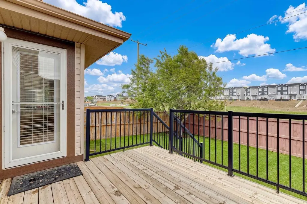 2224 Sagewood Heights SW Airdrie AB T4B 3N8