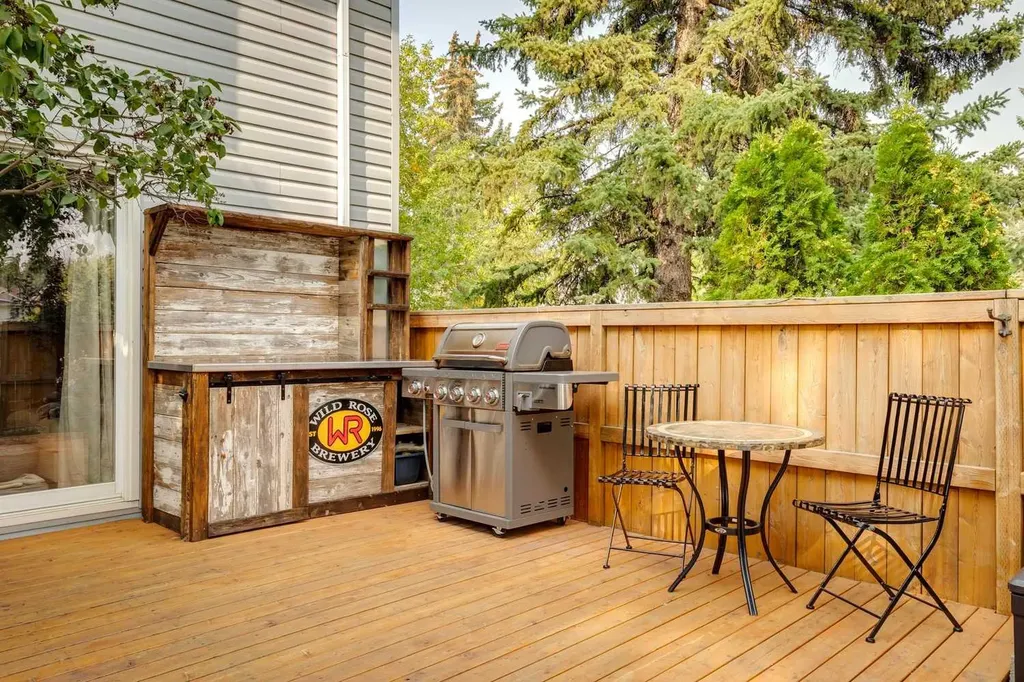 4810 40 Avenue SW Calgary AB T3E 1E5