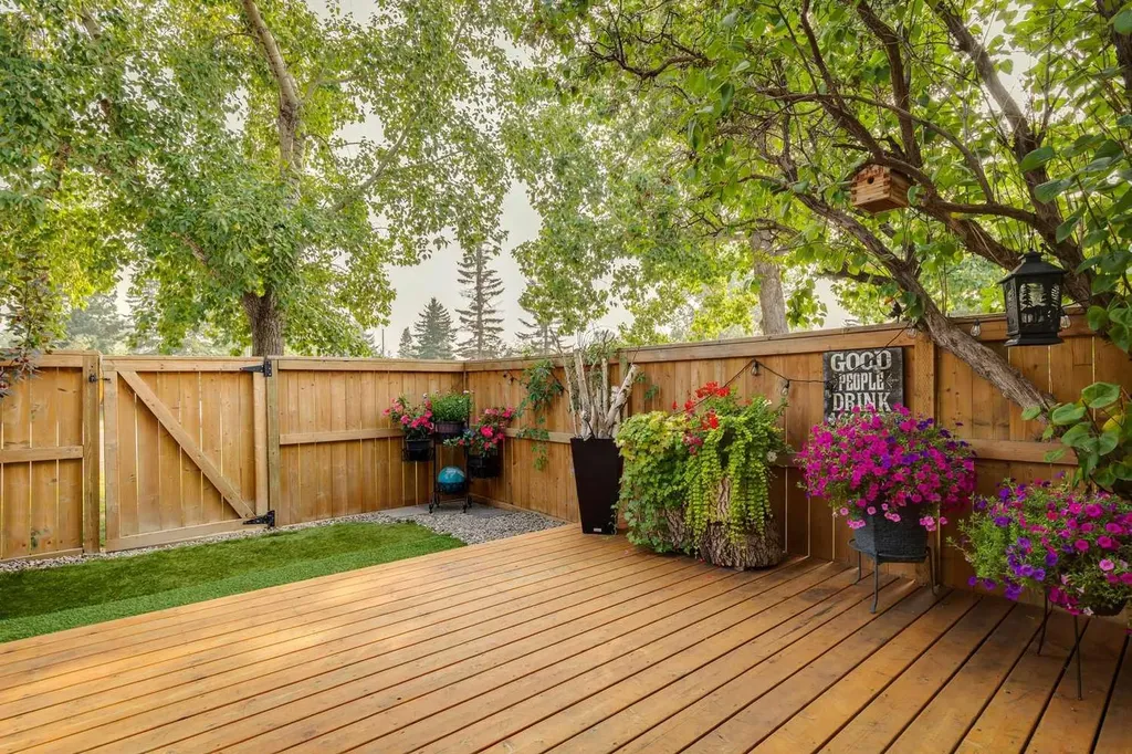 4810 40 Avenue SW Calgary AB T3E 1E5