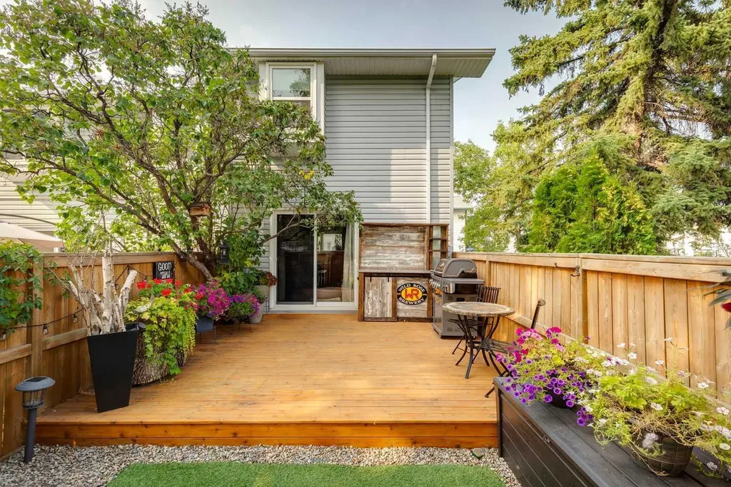 4810 40 Avenue SW Calgary AB T3E 1E5