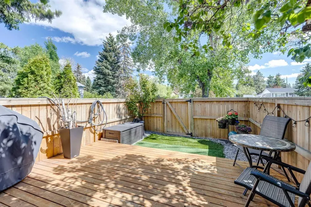 4810 40 Avenue SW Calgary AB T3E 1E5
