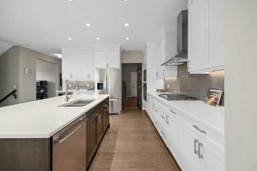 77 West Grove Way SW Calgary AB T3H 1Y8