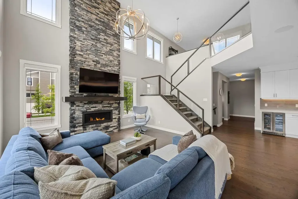77 West Grove Way SW Calgary AB T3H 1Y8