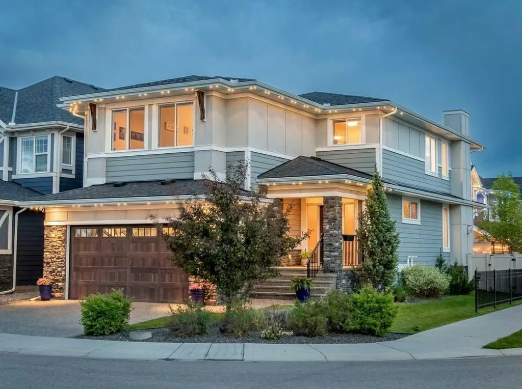 77 West Grove Way SW Calgary AB T3H 1Y8