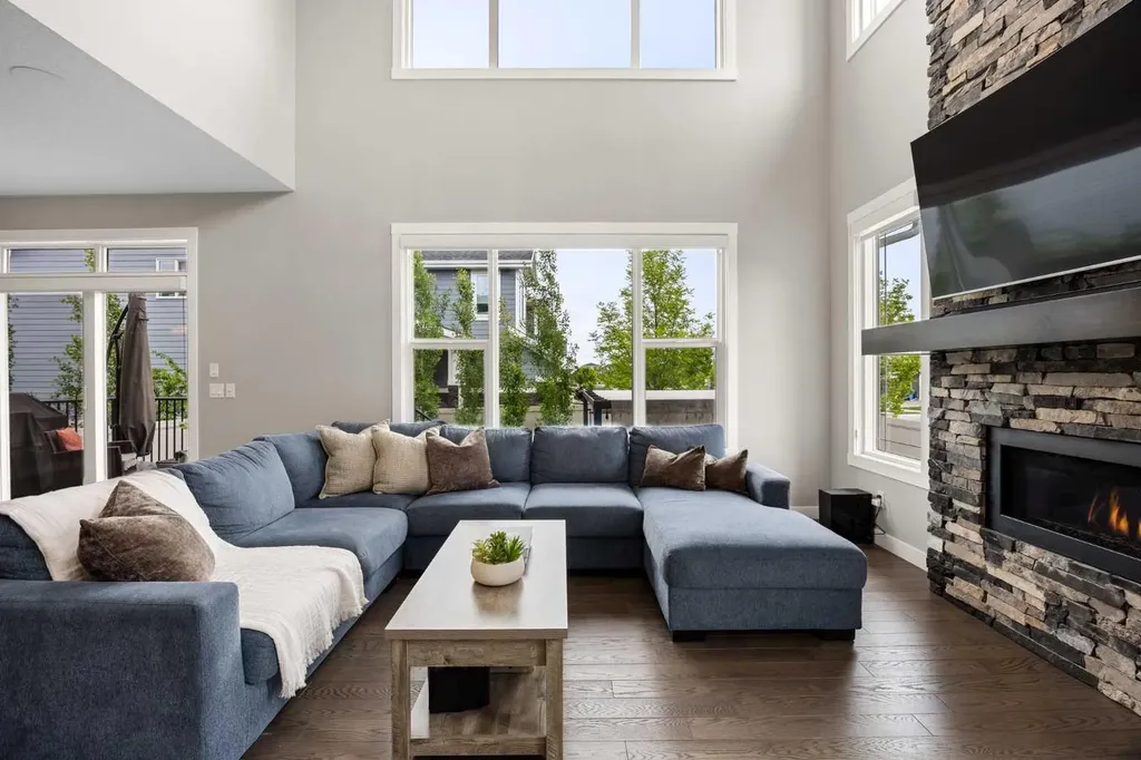 77 West Grove Way SW Calgary AB T3H 1Y8