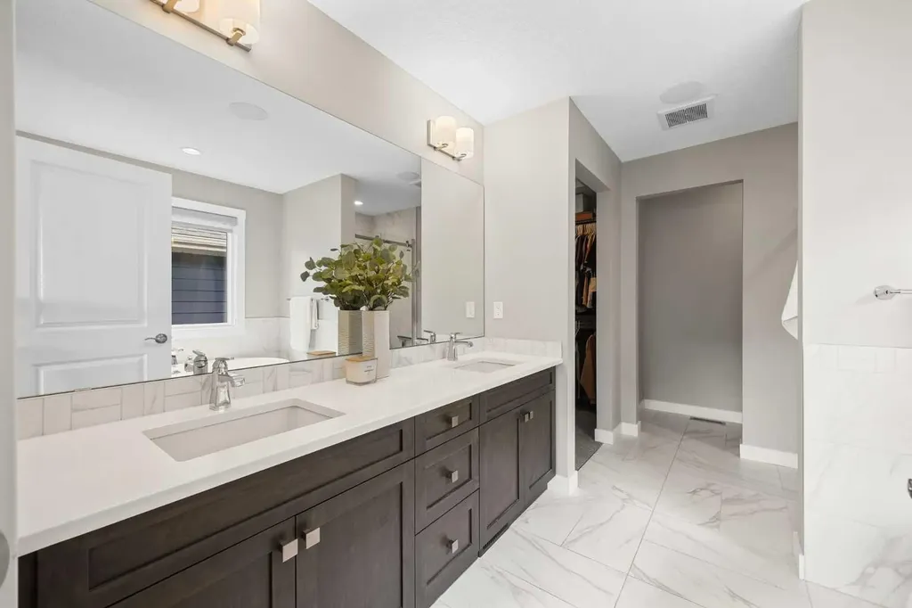 77 West Grove Way SW Calgary AB T3H 1Y8