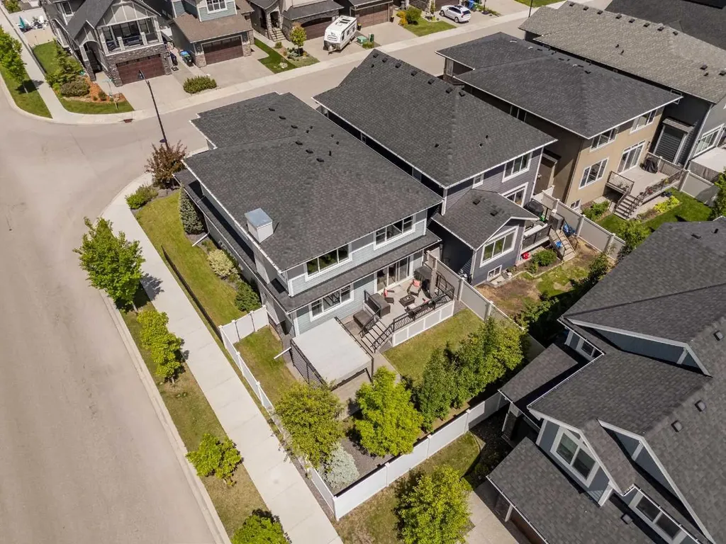 77 West Grove Way SW Calgary AB T3H 1Y8