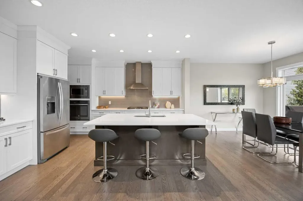 77 West Grove Way SW Calgary AB T3H 1Y8