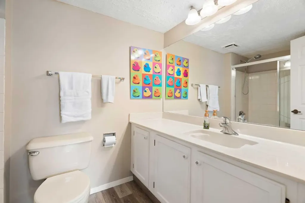 2425 90 Avenue SW Calgary AB T2V 4X8