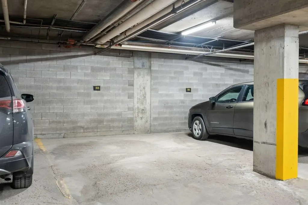 2425 90 Avenue SW Calgary AB T2V 4X8