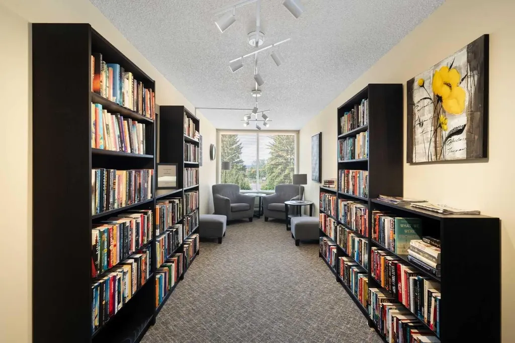 2425 90 Avenue SW Calgary AB T2V 4X8