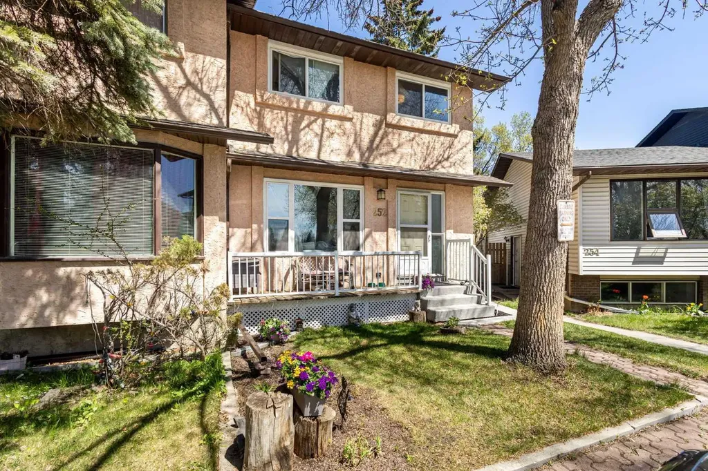 252 Templeview Way NE Calgary AB T1Y 3Y9